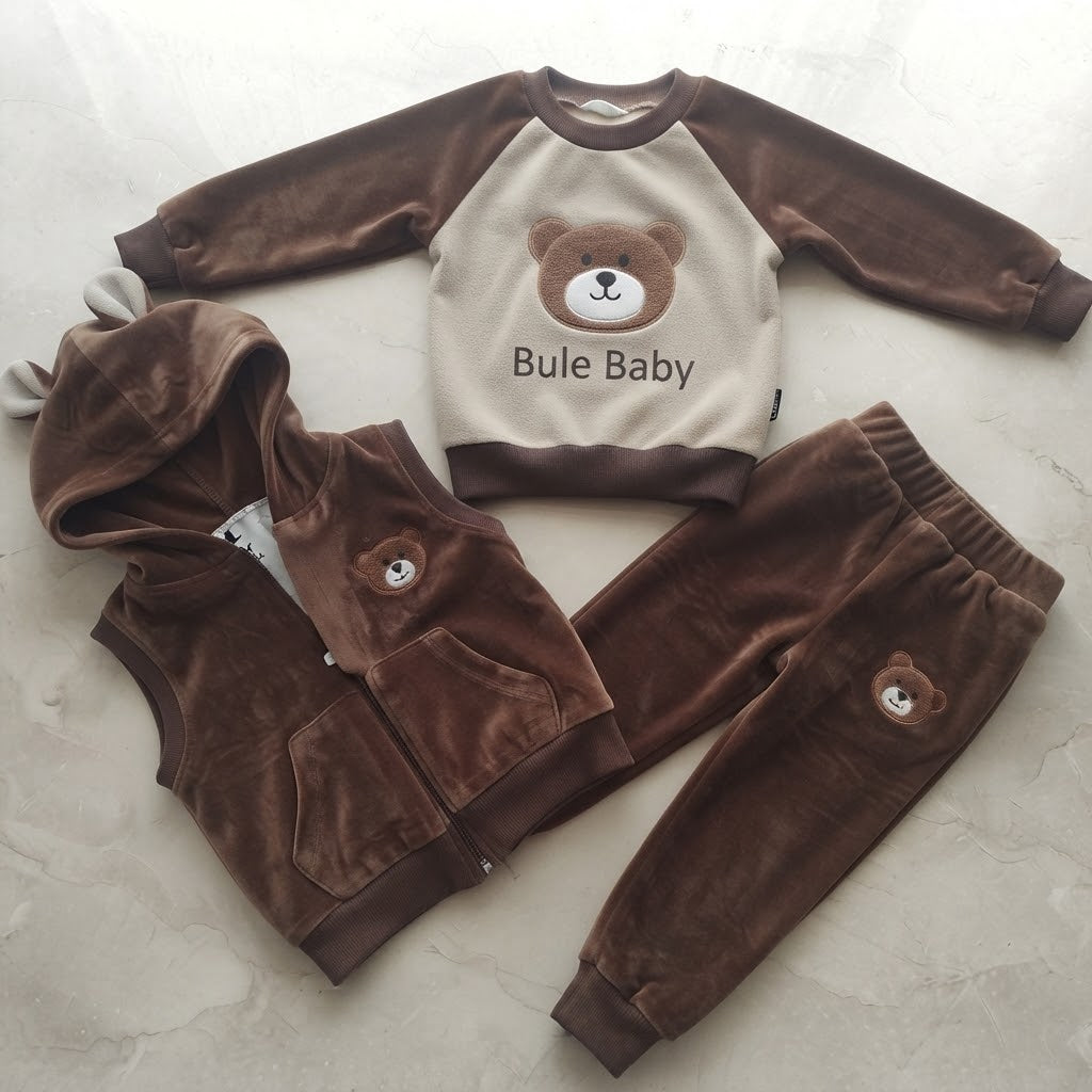 felpa+pantalone+ gilet con cappuccio